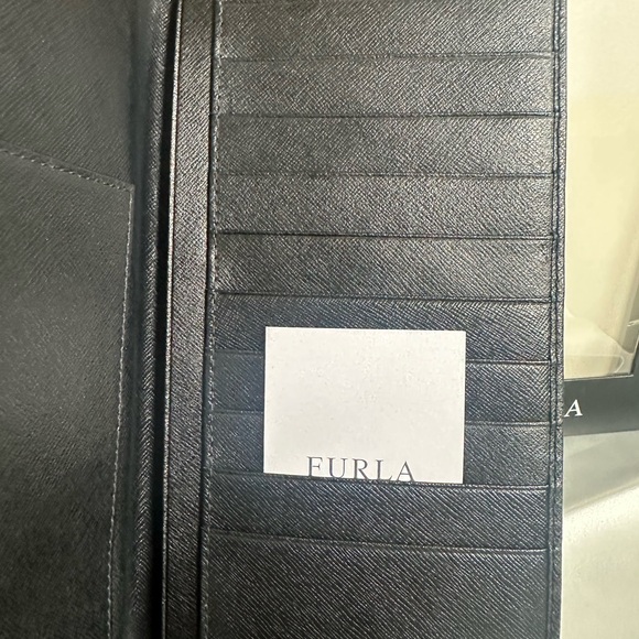 Furla Elegant Black Document/Card Holder - Picture 5 of 8